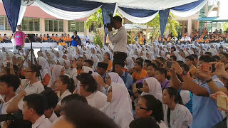 'Assalamualaikum Ustazah' cover by The US Pacific Fleet Navy Band 'Pipelines'