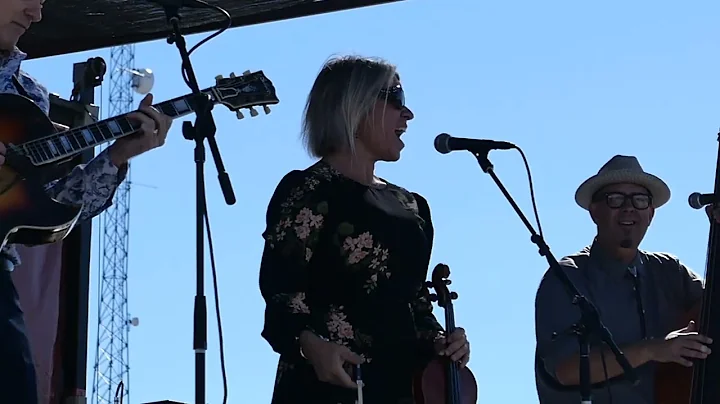 The Hot Club of Cowtown at the Bob Wills Fiddle Fe...