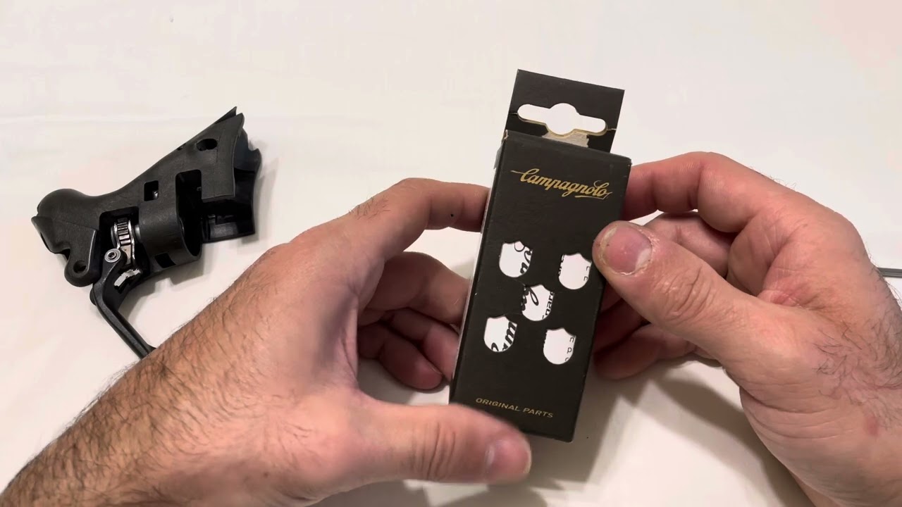 Desmontaje de maneta Campagnolo Record Ergopower 10v