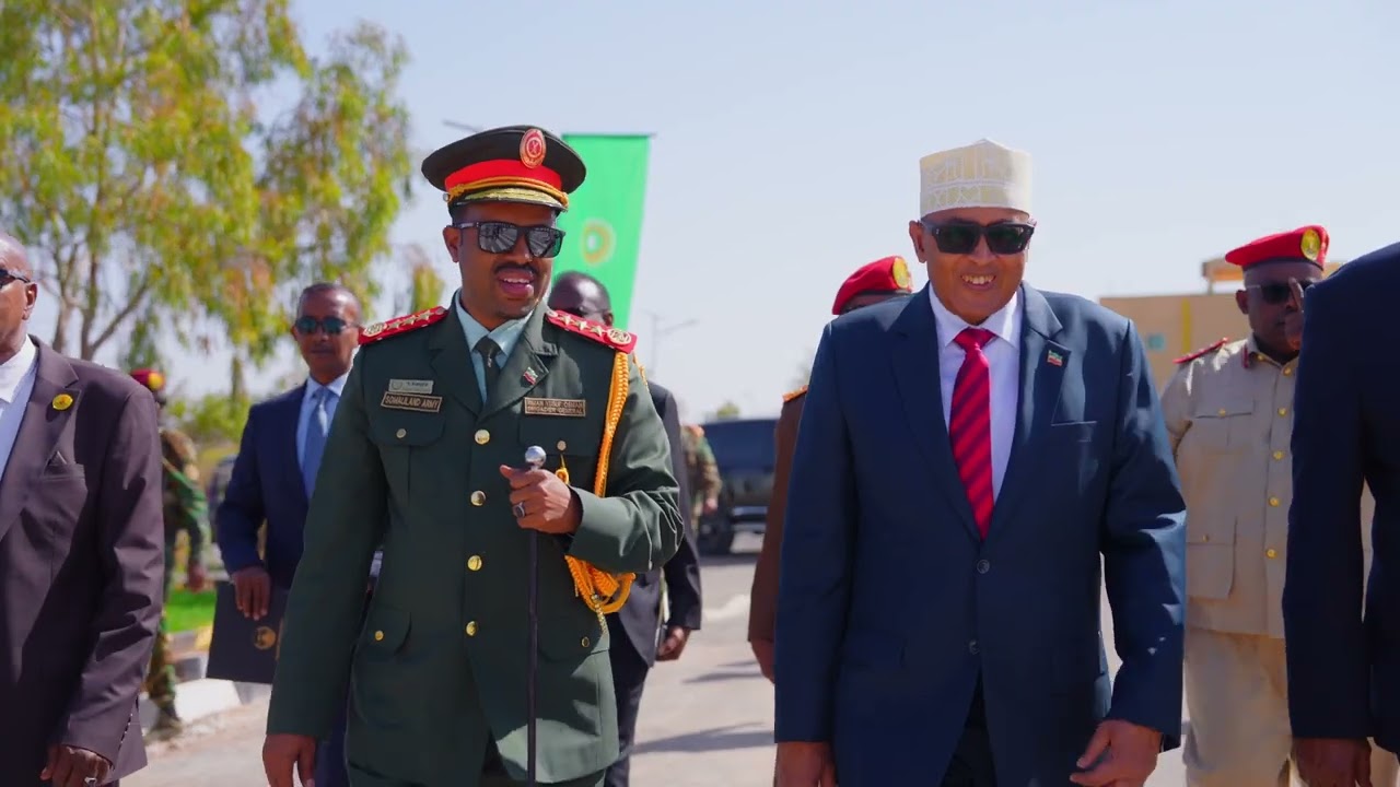 𝐌𝐮𝐮𝐪𝐚𝐚𝐥 𝐆𝐮𝐮𝐝 :-Madaxweynaha JSL oo ka qayb-galay Xuska  Aasaaska Ciidanka Qaranka JSL