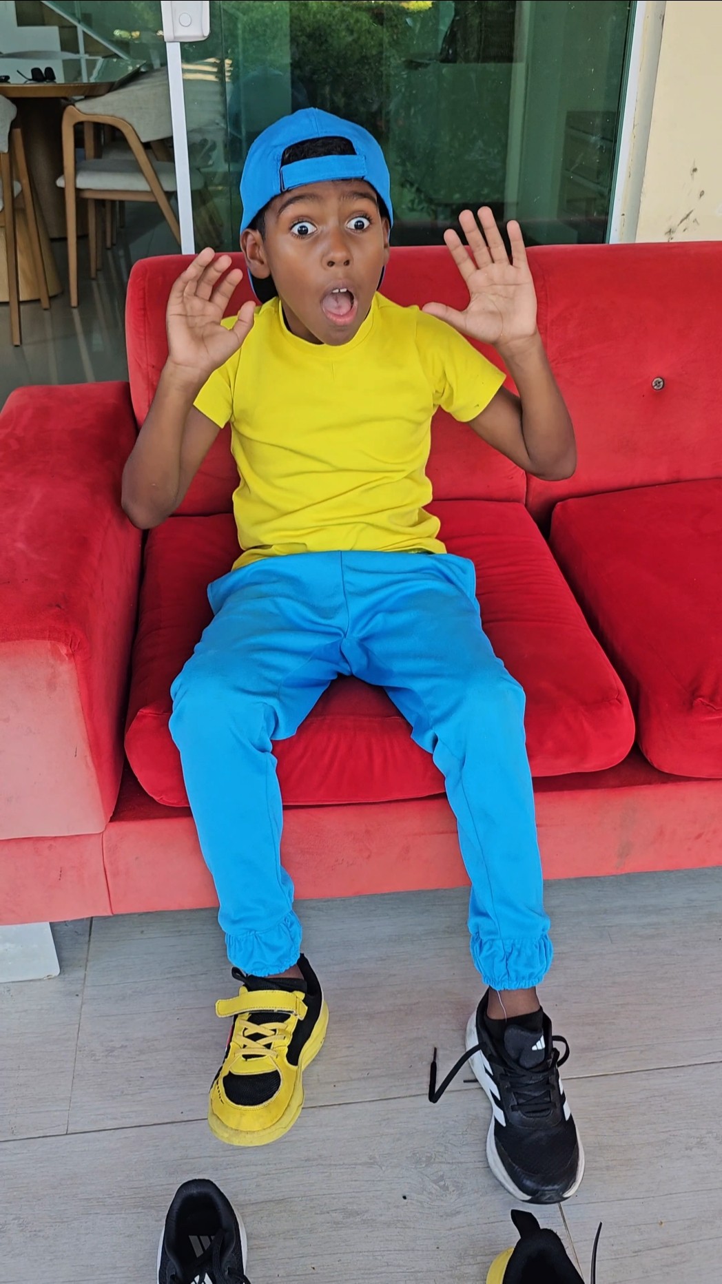 Colocando o Sapato ??? #funny #comedy #funnyvideo #shoes #mood #nature #like
