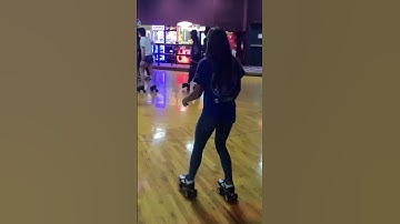 Shuffle Skate Swag With Speedy Bailey The Great💯🔥🔥🔥💙💙🤍❤️💙🤍❤️ #shuffleskating #jamskating