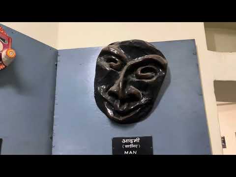 वीडियो: प्राचीन लोक शिल्प का संग्रहालय 
