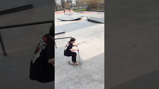 Брай в книжку #рекомендации #самокат #трюкинасамокате #брай #scooter #rider #skatepark #топ #shorts