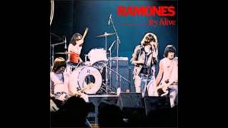 Ramones - 'I Don't Wanna Walk Around With You' - It's Alive