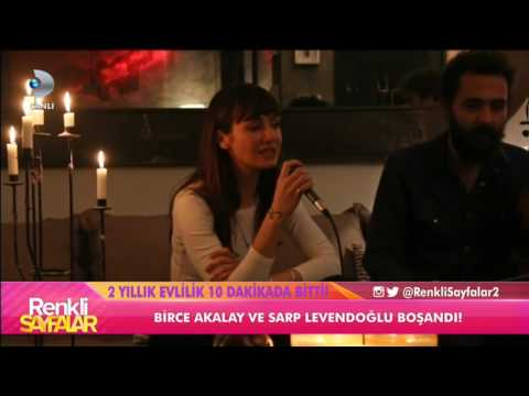 Birce Akalay şarkı söylüyor