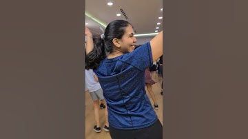 Thumbnail of Caliente Dance Studio Singapore Salsa solo shines dance class Oscar D'León - Llorarás