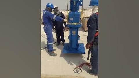 Installation of Agitator Motor on Tank. Agitator Mounting on Tank Roof