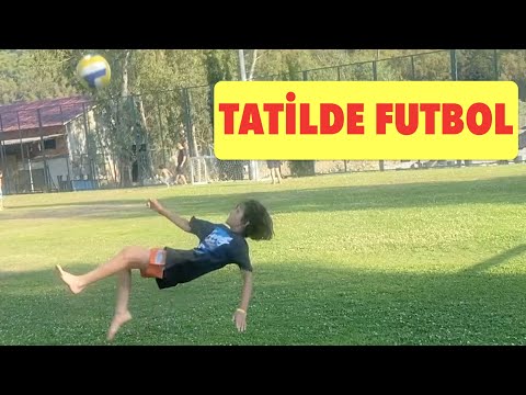 Tatilde Futbol Antrenmanı. Dünya Hareketi, Şut Ve Rövaşata Çalışması. HÜSO