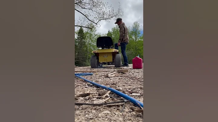 Straight piped 18 hp Briggs and Stratton