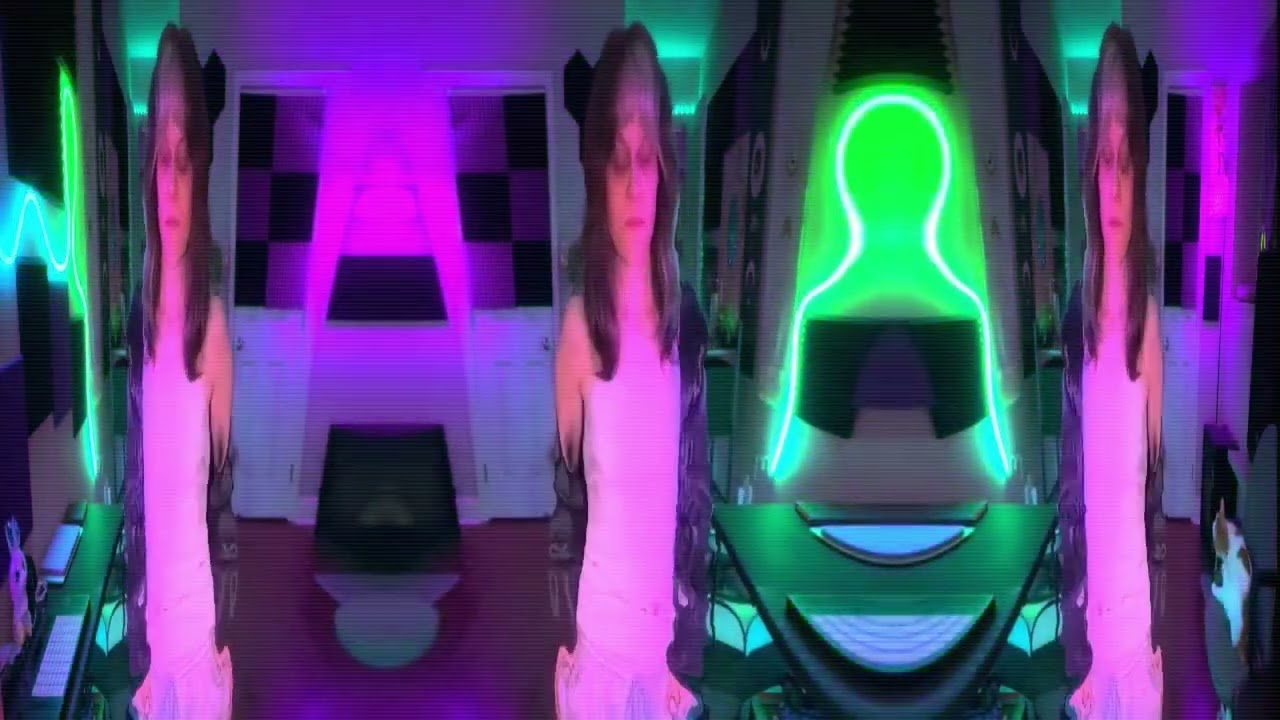 Lyza Hyde in the liquid dimension - vj loop [NO SOUND]