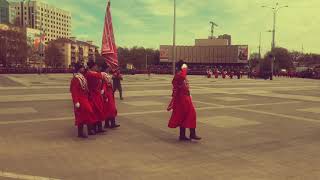 Кубанский казачий Хор на параде в ознаменование 28-ой годовщины репрессированных народов