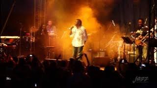 September - Live HD (Philip Bailey / Earth Wind & Fire)