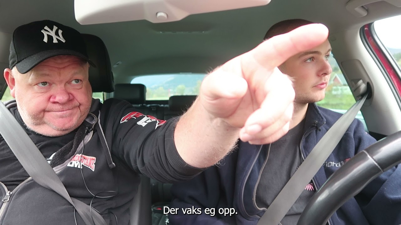 Bilkaraoke i Åmdalen med Vassendgut Rune Brautaset