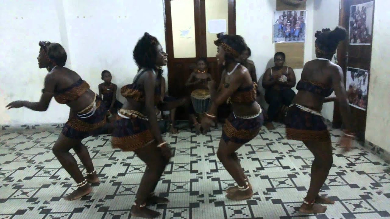 Danse Africaine Djang By Les Cauris Youtube 