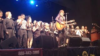 Richie Sambora - Lean On Me (with Manchester High School Chorus)