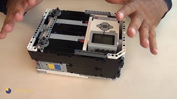 Box Robot for Robotics Competitions. Align and Add attachments