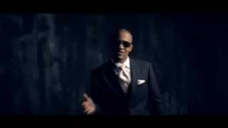 Video thumbnail of "T.I. - Live Your Life (Feat. Rihanna) [OFFICIAL VIDEO].flv"