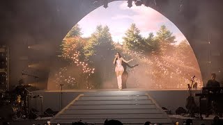 Madison Beer - Reckless (HD) Live at Sentrum Scene,Oslo,Norway 25.02.2024