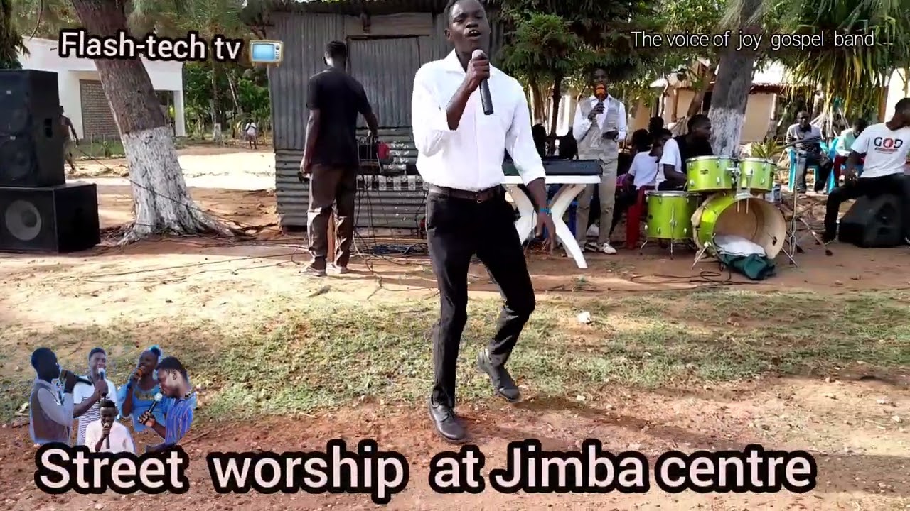 Street worship at  Gede jimba center