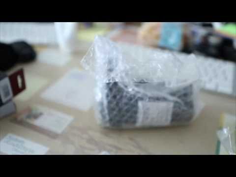 Canon 5D Mark III BG E11 unboxing (Third Party)