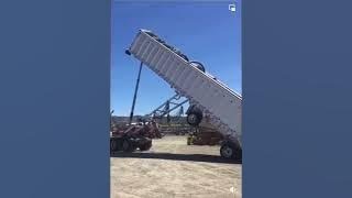 WAIT FOR IT  #DUMP  #TRUCK  PLEASE SUBSCRIBE SHARE & LIKE THANK YOU by REAL KW TRUCK LOVER 17 views 1 year ago 1 minute, 52 seconds