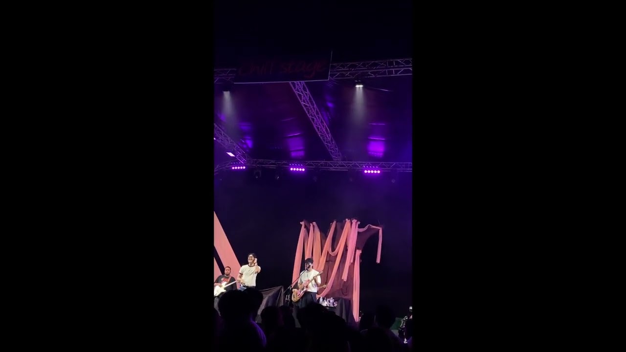 ดาวหางฮัลเลย์ fellow  fellow | @Rinma INDIE 5