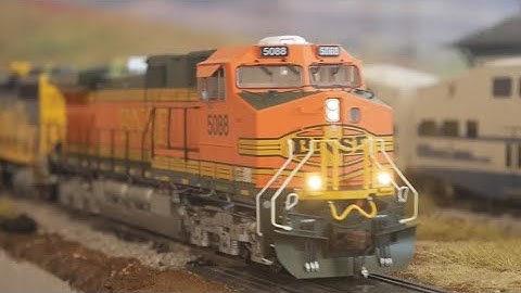 Athearn Genesis BNSF Dash 9 (C44-9W) w/ Tsunami2 sound