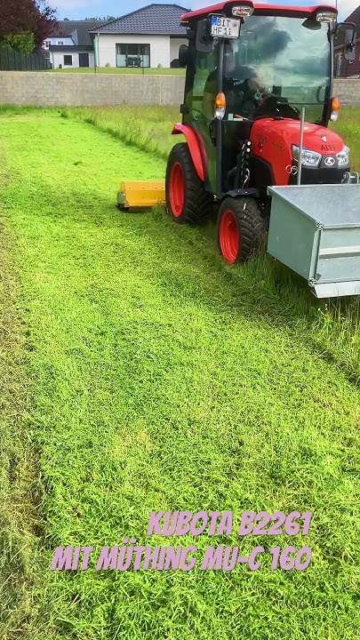Mulchen / Rasen mähen mit Mühing MUC 160 Mulcher am Kubota B2261