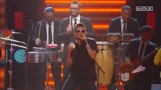 Devórame otra vez & Cásate conmigo - Silvestre Dangond En Premio Lo Nuestro 2018