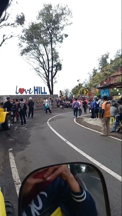 Suasana Bukit Cinta Bromo pagi ini... #tnbts  #bromo #lovehill #tengger