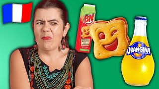 Mexican Moms Try French Snacks!