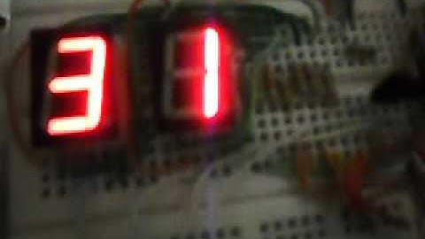 Temperature Sensor With Alarm PIC16F690 and LM35_2