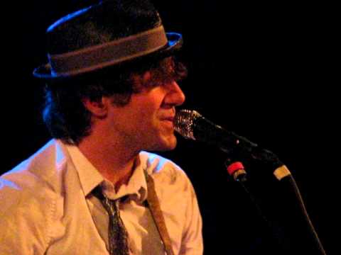 Stephen Kellogg & the Sixers - Mammas Don't Let Your Babies Grow Up to be Cowboys