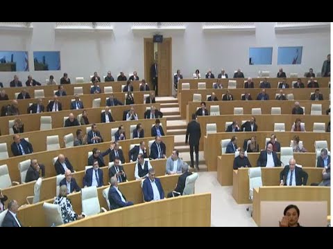 კორუფციონერები და ბოლშევიკები თქვენს რიგებში ეძებეთ - მწვავე პოლიტიკური განცხადებები სესიაზე