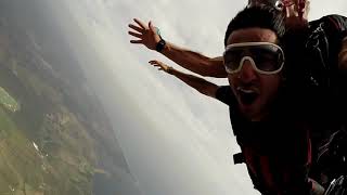 VIKKSTAR JUMPS OUT OF A PLANE!