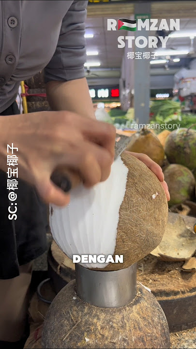 So Satisfying❗️The Art of Peeling Coconuts