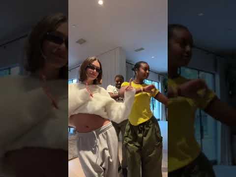 Hailey Bieber,Justine Skye and Tyrell Hampton on tiktok dance