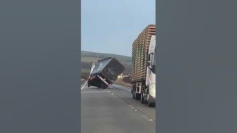 Storm Eowyn #scotland #truck