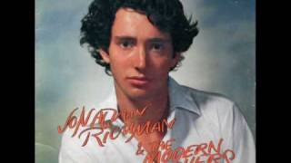 Jonathan Richman & The Modern Lovers - Here Come The Martian Martians chords