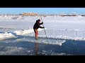 Preparing ice as drinking water in Yakutia