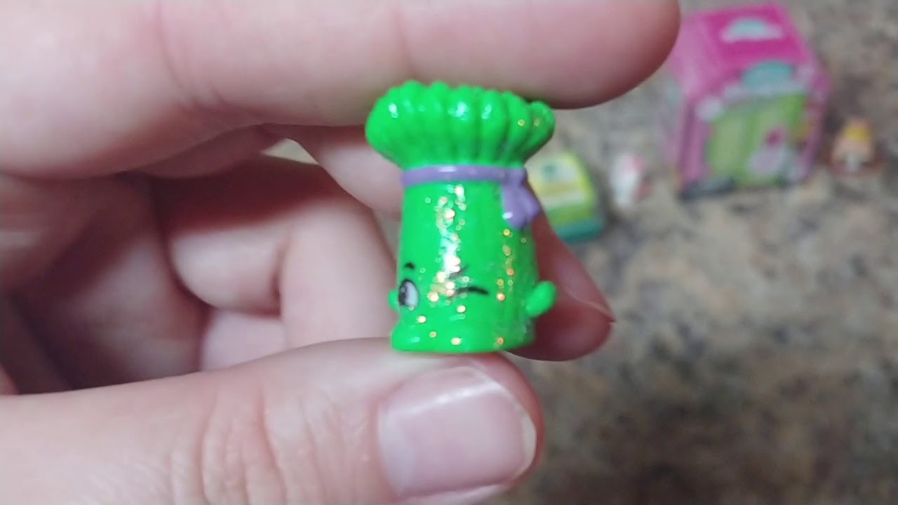 Shopkins Season 11 Mini Packs ~ Collect a Family of Shopkins!!! & Disney's Doorables Series 2