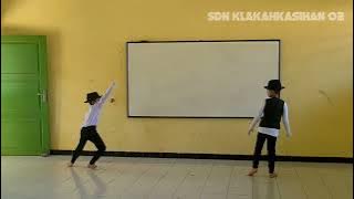 Download lagu PANTOMIM SD BERMAIN BULU TANGKIS || SDN KLAKAHKASIHAN 02