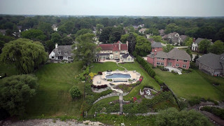 3433 Michigan Boulevard presented by Felicia Werk Pavlica