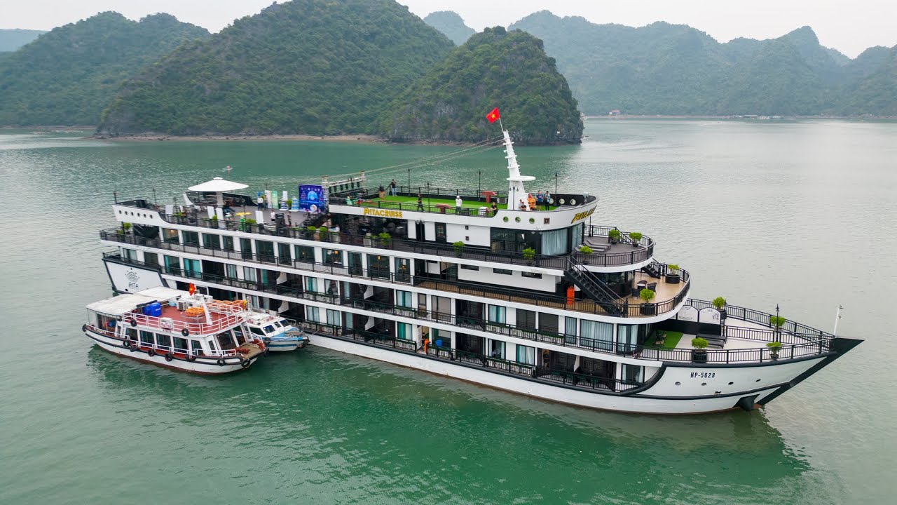 Teambuilding cùng TINYSUN trên du thuyền 5*