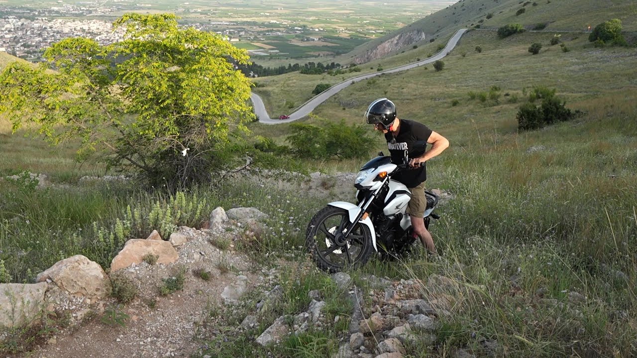 HONDA CB125F - off road with enduro tires