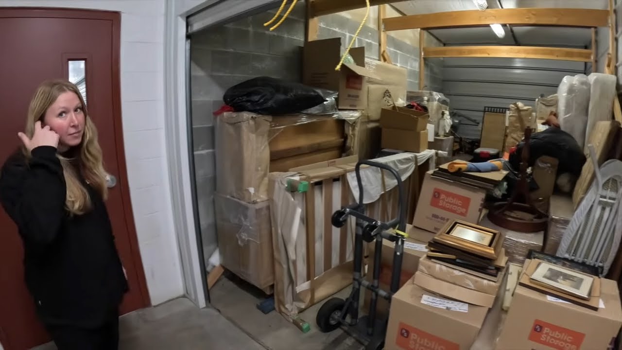 ￼I Bought a LUXURY Unclaimed Storage Unit And Paid $2,000