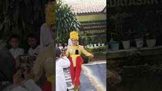 kenangan menari