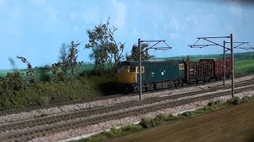 Class 27 with custom DCC sound - demonstration of 3 different departures