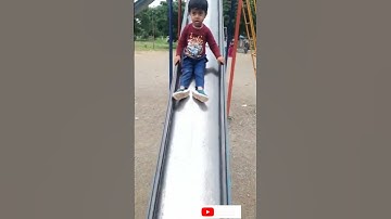 big slide 🤪#sliding alone😄🤓🌴🌲🌳🌿🌄 #shorts